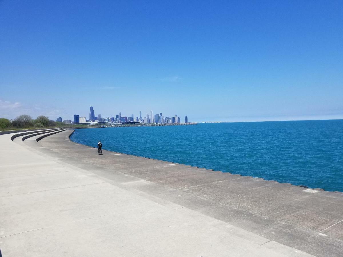 Forrestville Ave Large Suite Chicago Buitenkant foto